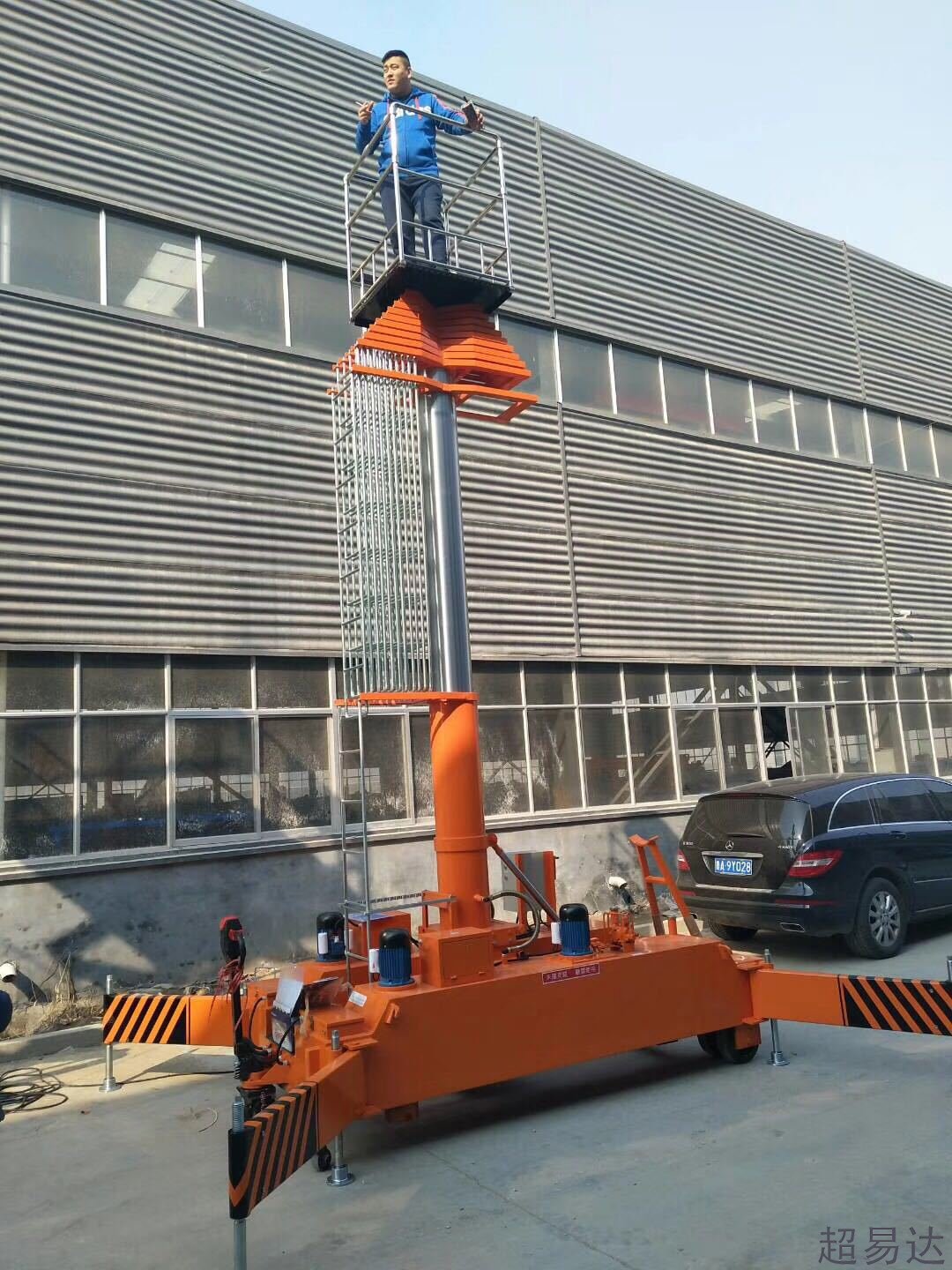 套鋼升降平臺(tái)